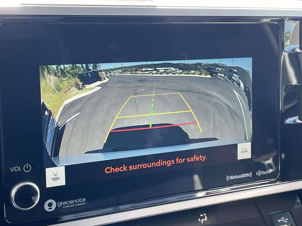 Used 2022 Toyota Tundra SR5 w/ SR5 Convenience Package image 14