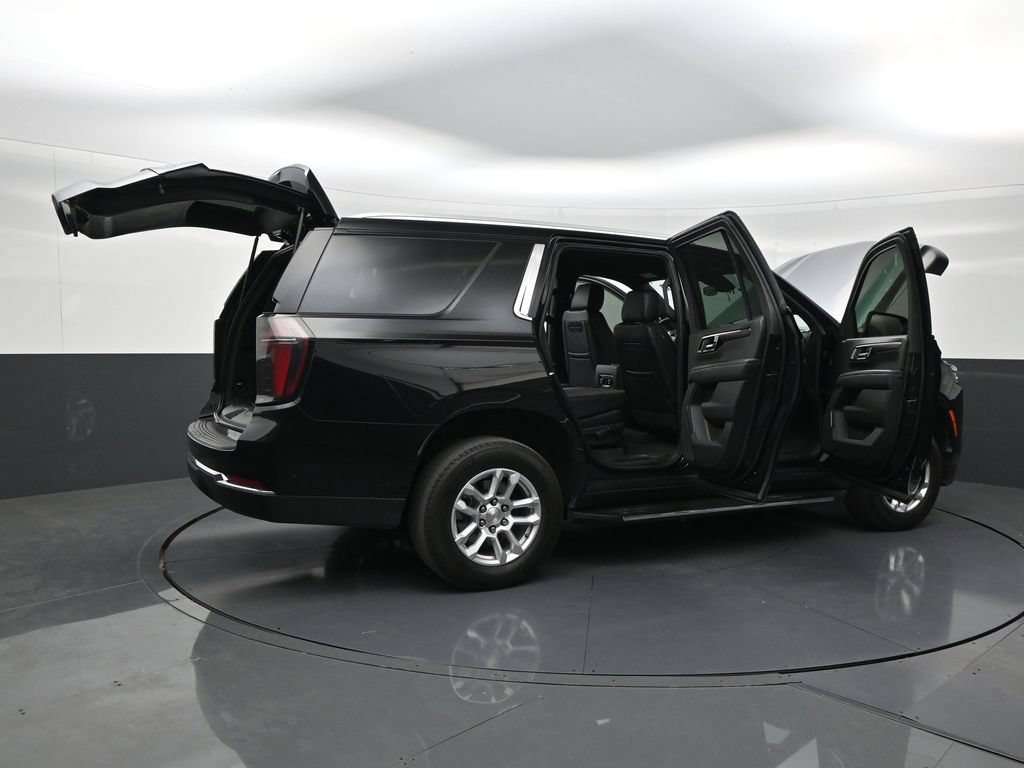 Used 2025 Chevrolet Tahoe LS RWD image 28