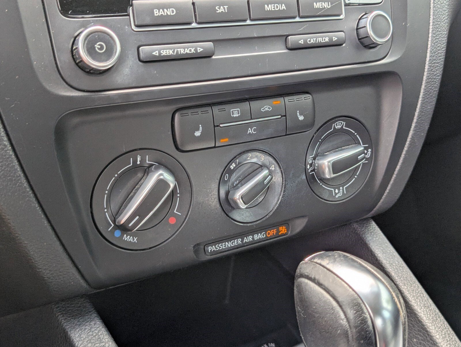 Used 2012 Volkswagen Jetta SE FWD image 39