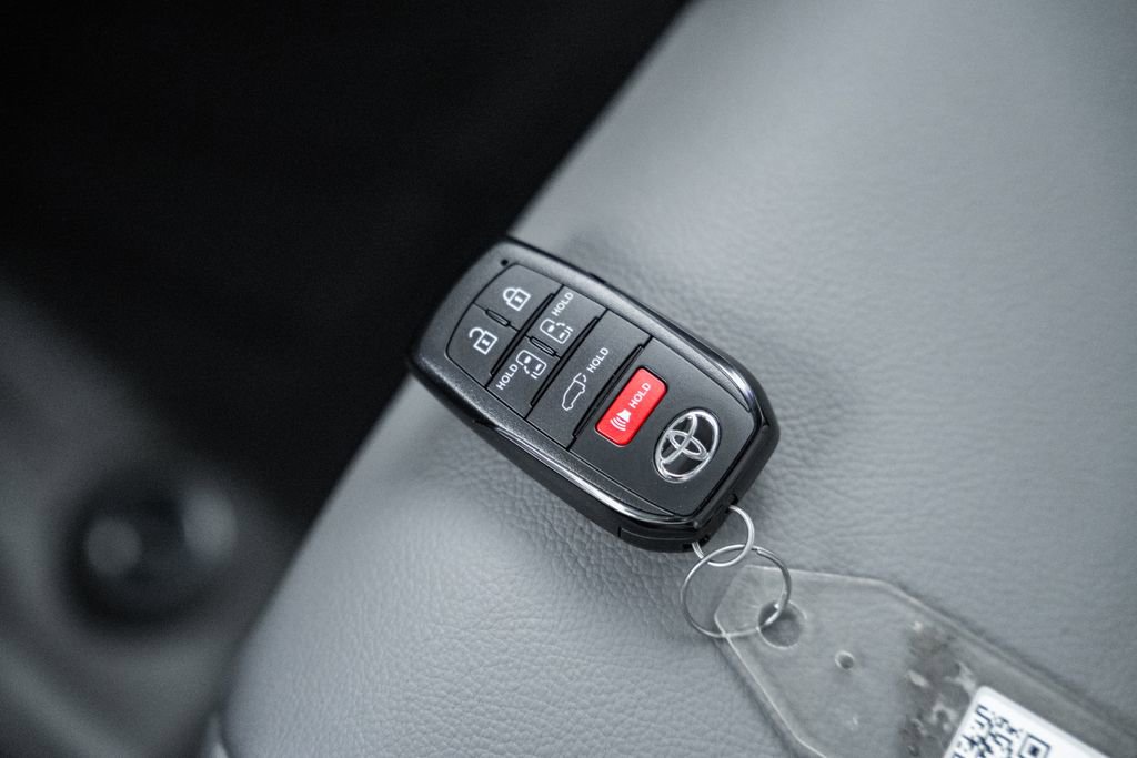 New 2026 Toyota Sienna XLE image 45