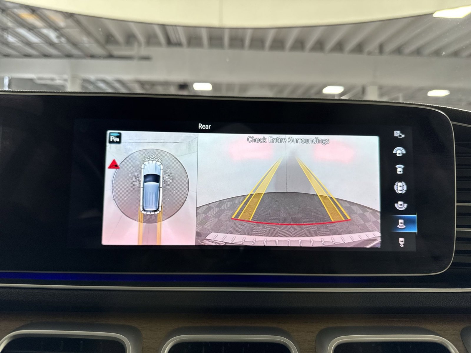 Used 2022 Mercedes-Benz GLE 350 w/ Premium Package image 19