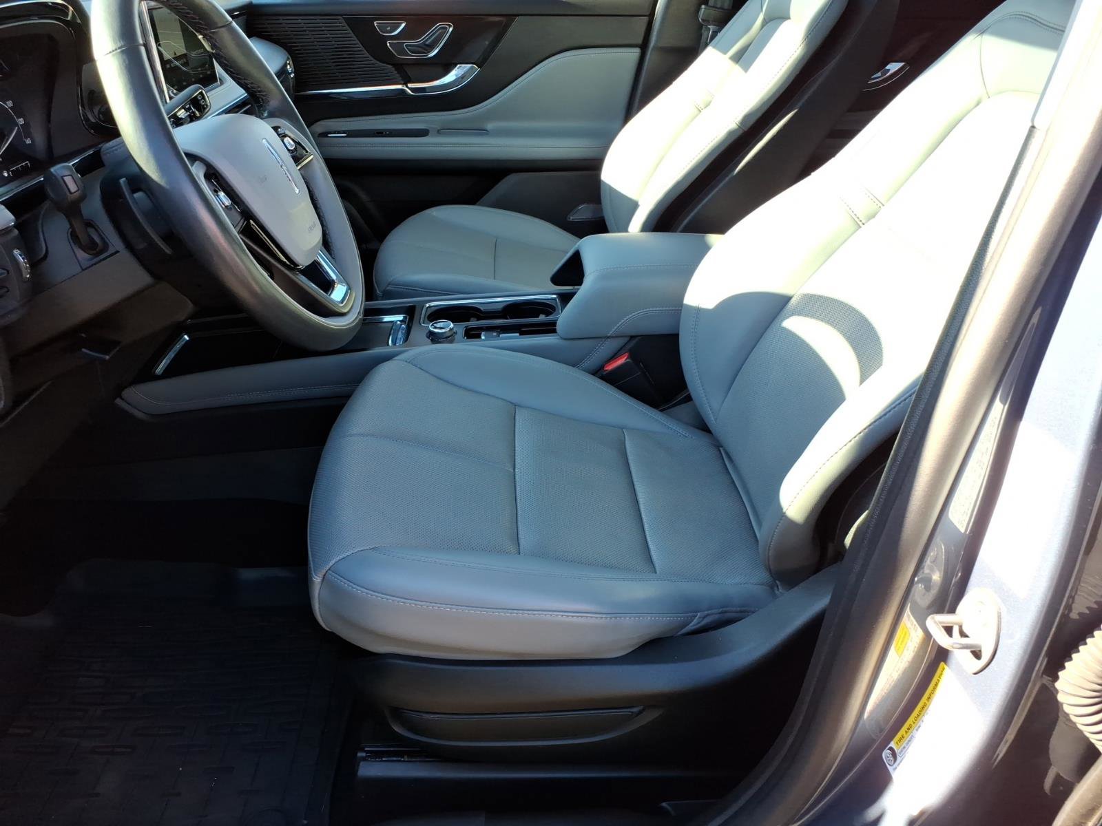 Used 2022 Lincoln Corsair AWD w/ Premium Package image 15