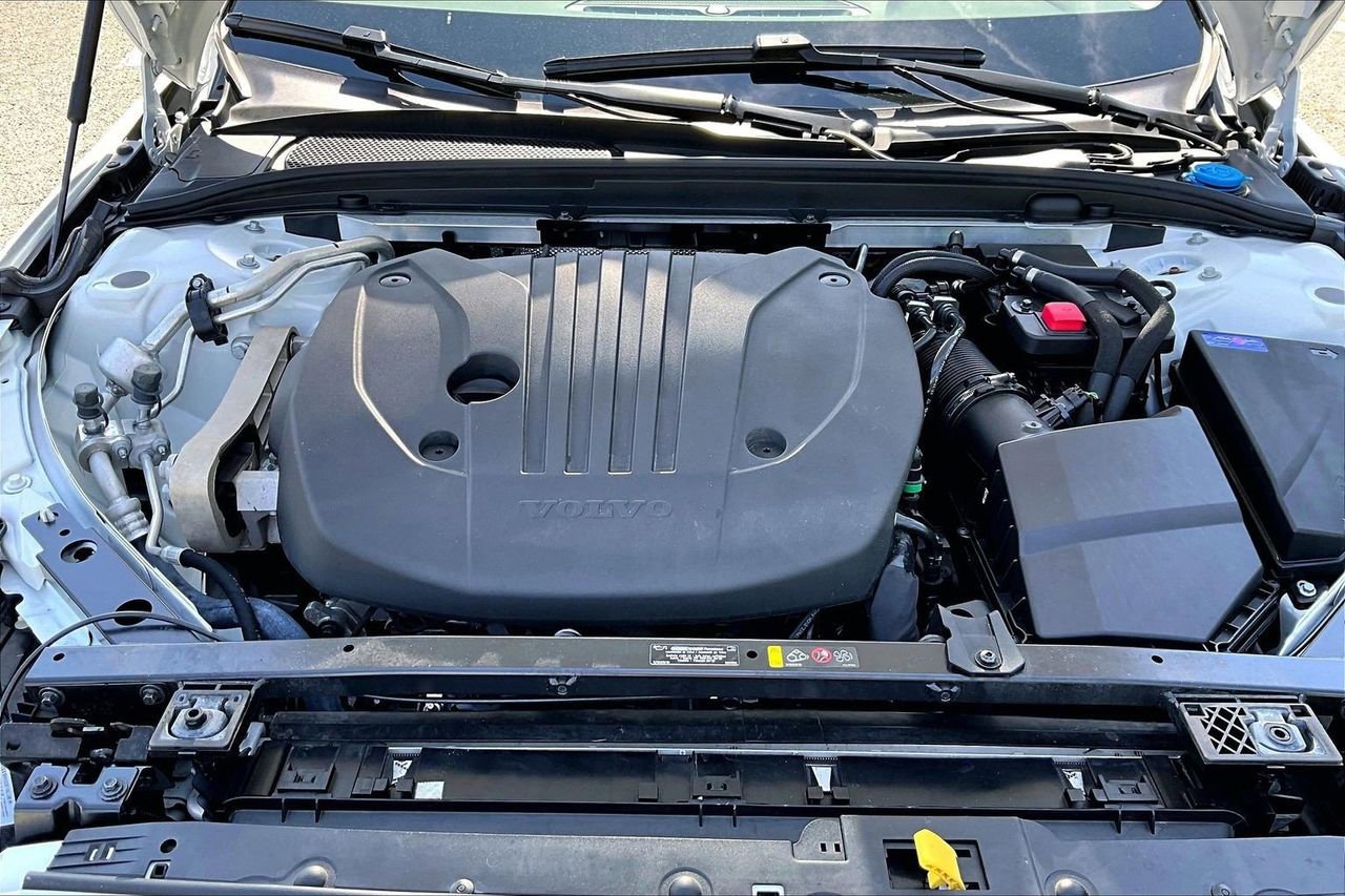 Used 2024 Volvo S60 B5 Plus w/ Climate Package image 38