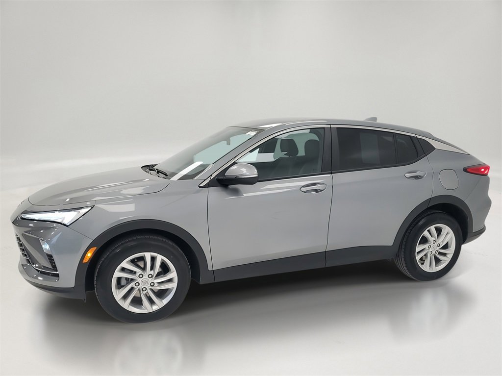 Used 2025 Buick Envista Preferred image 4