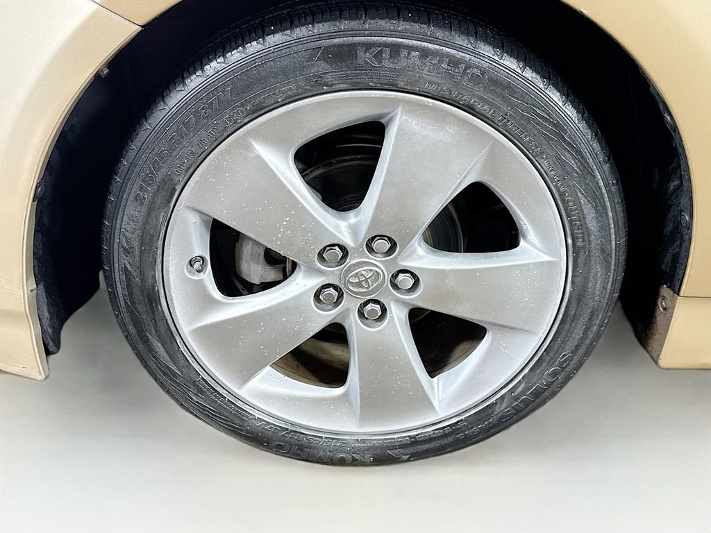 Used 2011 Toyota Prius Five w/ Advanced Technology Pkg image 38