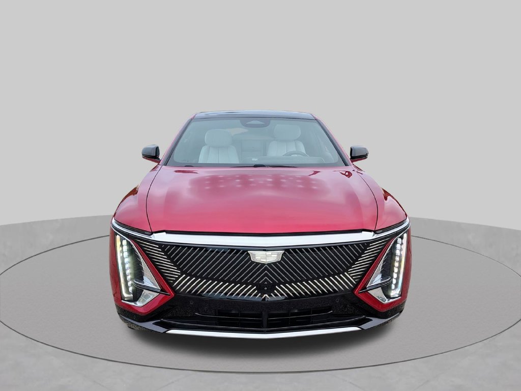 Used 2024 Cadillac Lyriq Luxury w/ LPO, Floor Liner Package AWD/4WD image 4