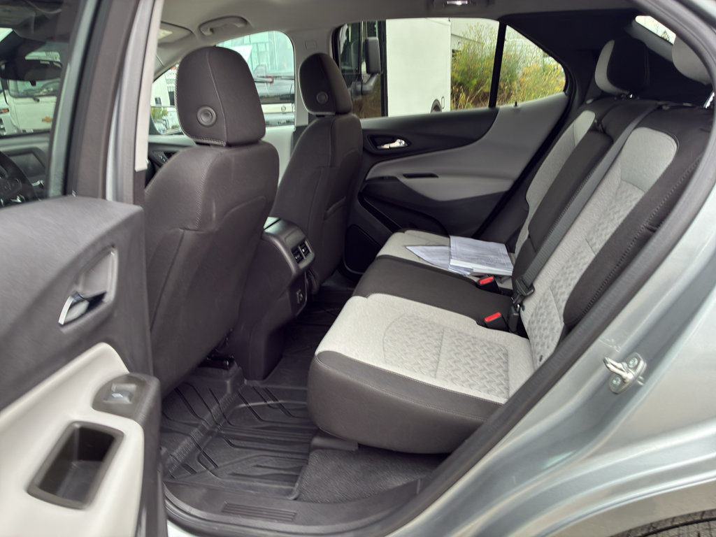 Used 2024 Chevrolet Equinox LS w/ LS Convenience Package FWD image 32