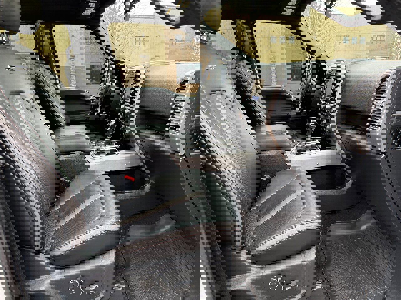 Used 2020 Ford F150 Platinum w/ Technology Package image 11