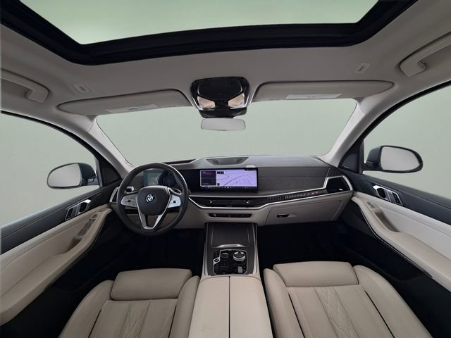 Used 2024 BMW X7 xDrive40i w/ Executive Package image 36
