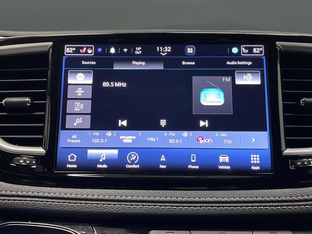 Used 2023 Chrysler Pacifica Limited image 19