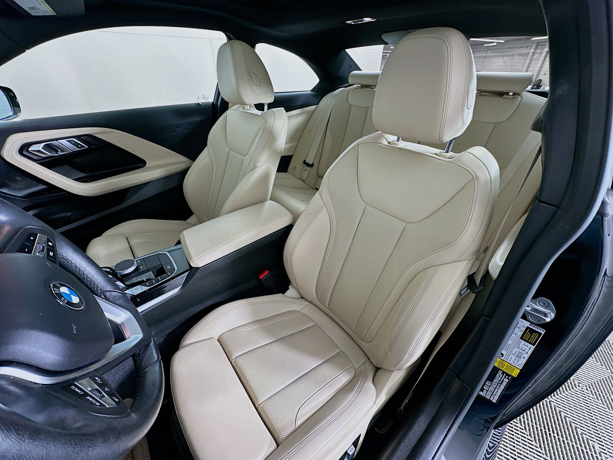 Used 2022 BMW 230i Coupe w/ Convenience Package RWD image 13