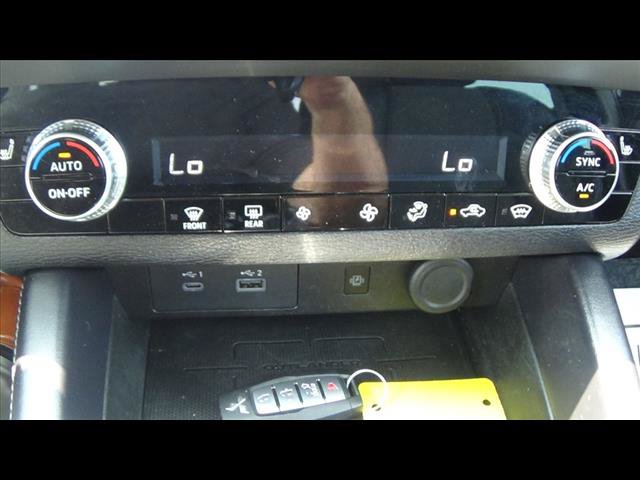 Used 2023 Mitsubishi Outlander SE AWD/4WD image 25