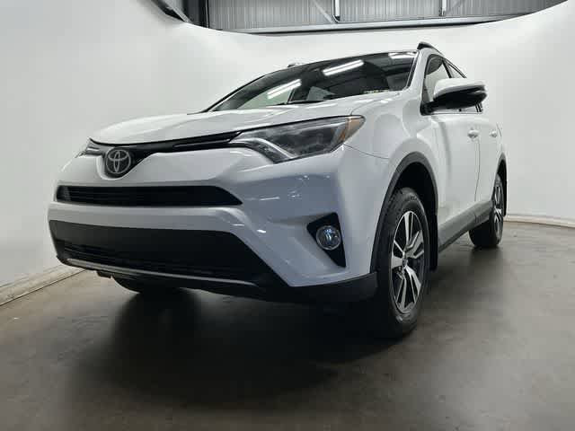 Used 2018 Toyota RAV4 XLE w/ Plus Extra Value Package AWD/4WD image 29