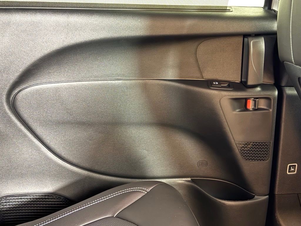 New 2027 Chrysler Pacifica LX FWD image 17