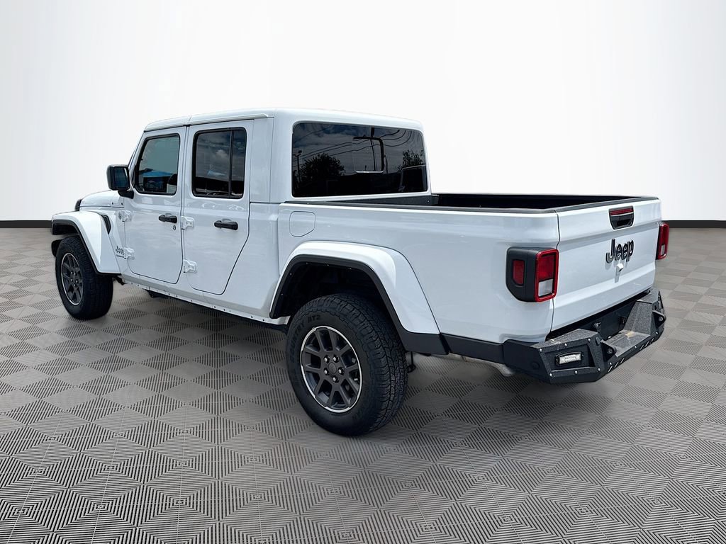 Used 2023 Jeep Gladiator Overland AWD/4WD image 8