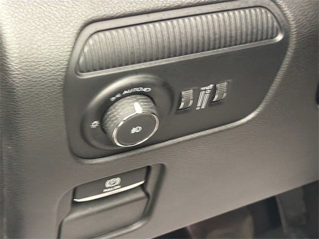 Used 2025 Jeep Wagoneer 4WD image 10