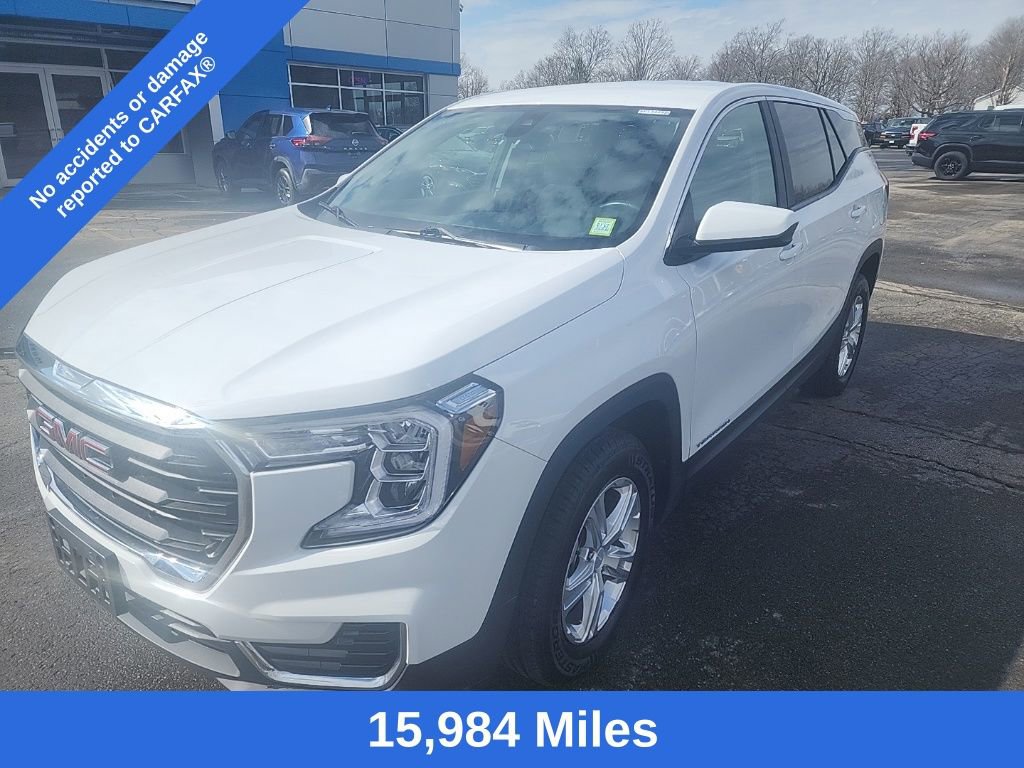 Used 2022 GMC Terrain SLE AWD/4WD image 3