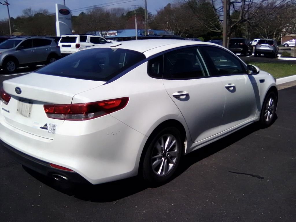 Used 2016 Kia Optima LX image 4