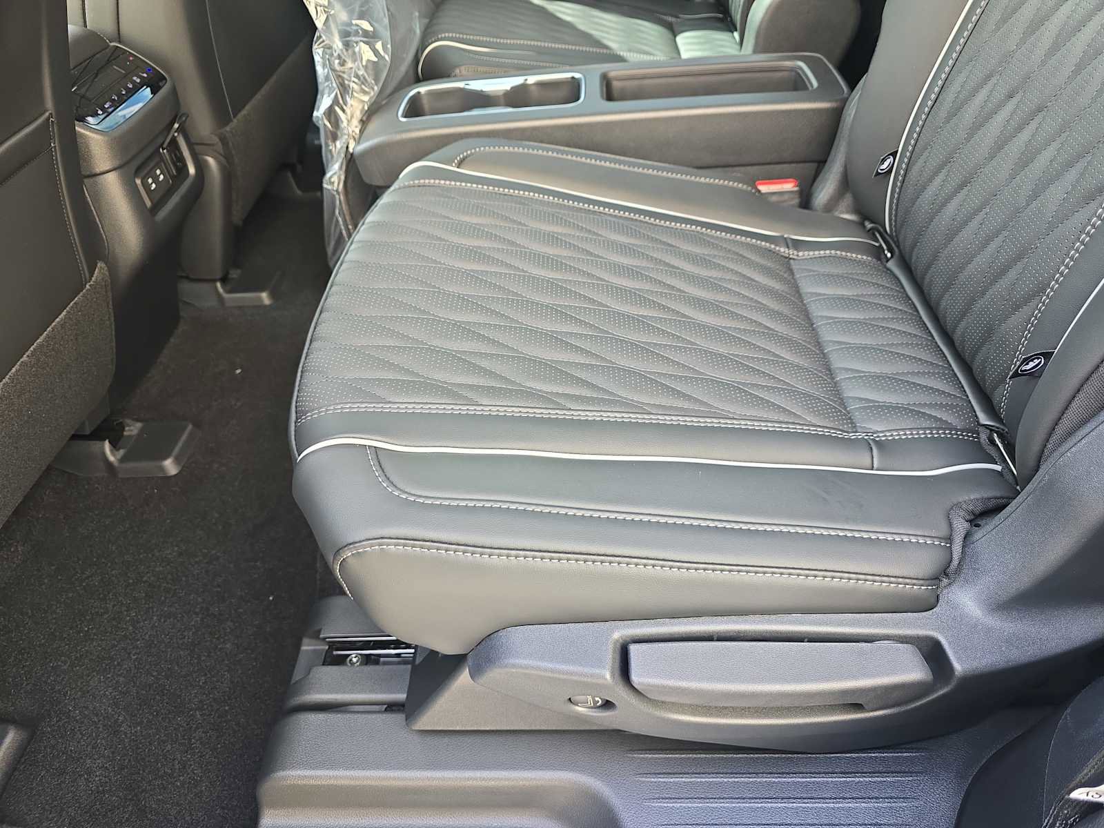 New 2026 INFINITI QX60 Autograph w/ Dark Cargo Package image 19