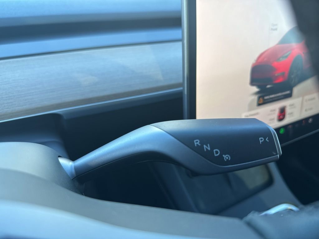 Used 2024 Tesla Model Y Long Range image 19