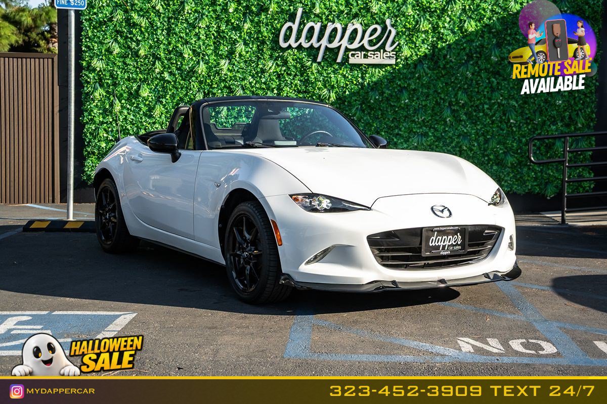 Used 2021 MAZDA MX-5 Miata Sport RWD image 3
