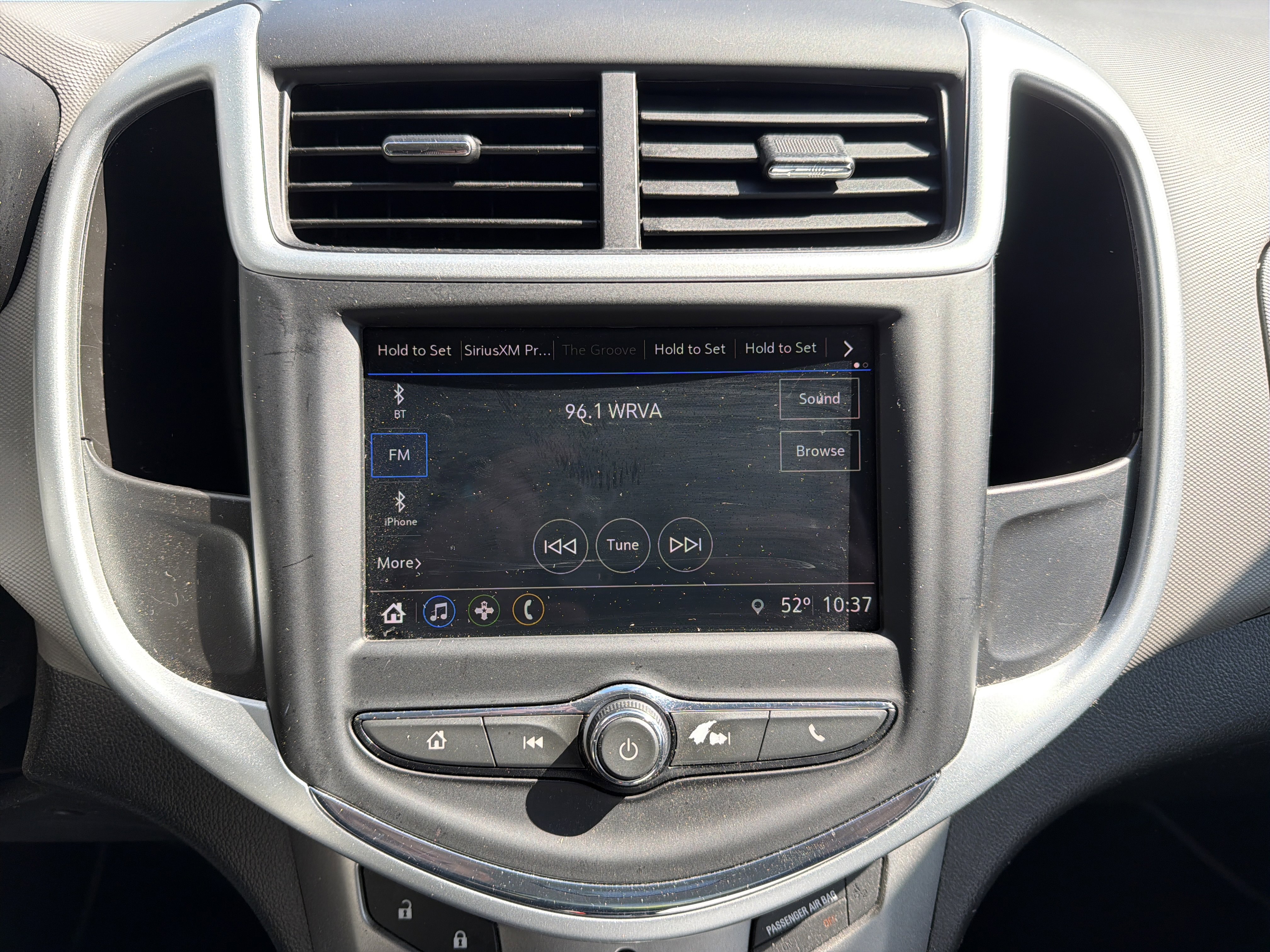 Used 2018 Chevrolet Sonic LT FWD image 23