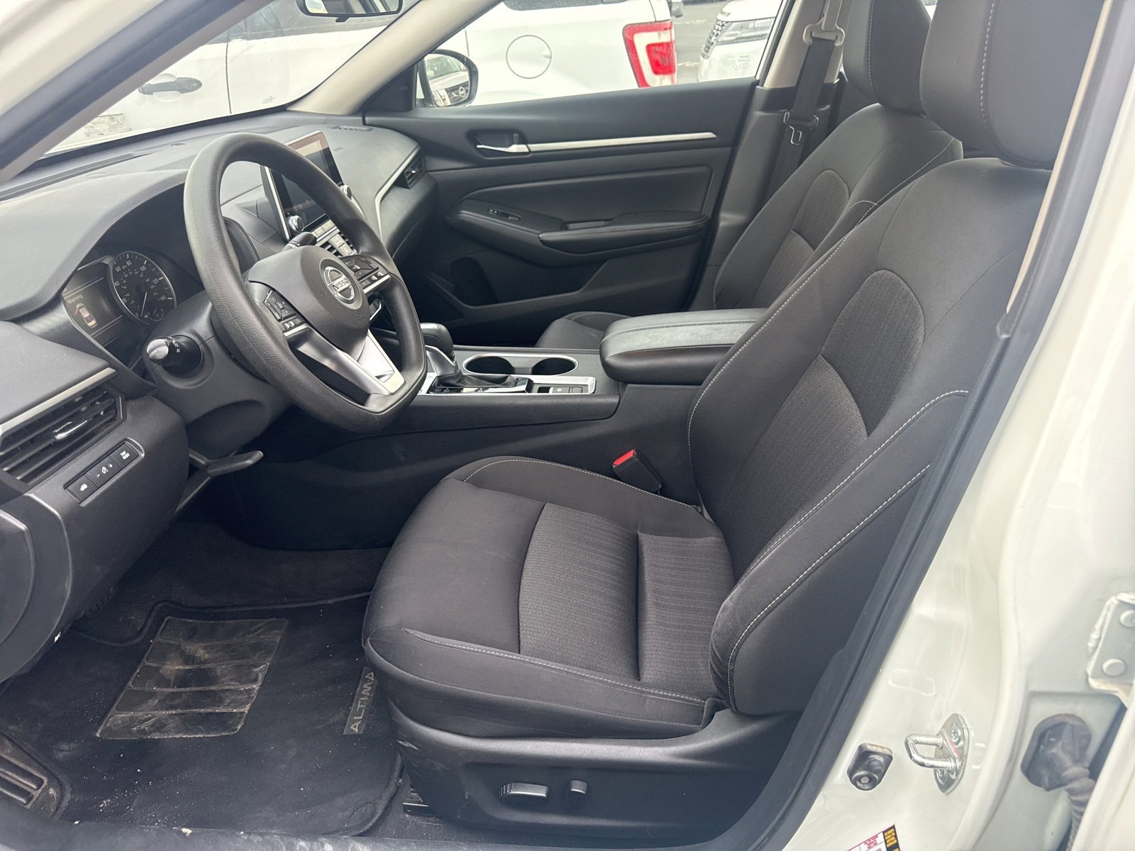 Used 2022 Nissan Altima 2.5 SV image 5