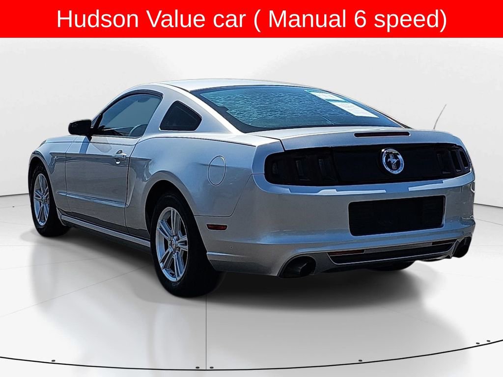 Used 2013 Ford Mustang Coupe RWD image 6