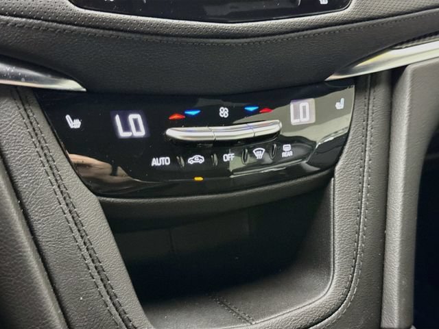 Used 2025 Cadillac XT5 Sportv w/ Technology Package AWD/4WD image 17