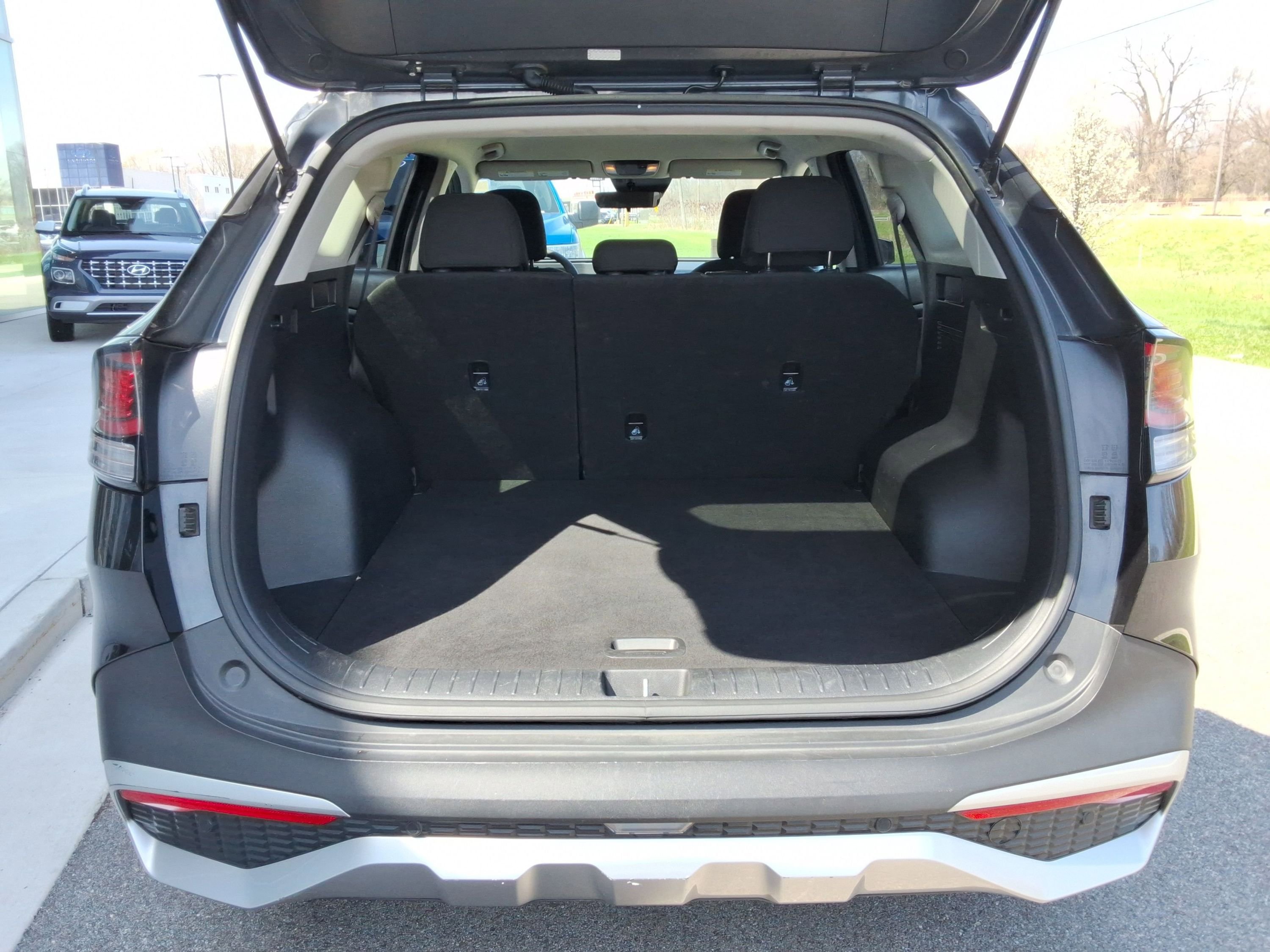 Used 2024 Kia Sportage LX image 30