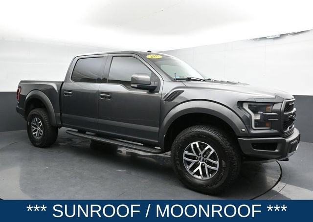Used 2017 Ford F150 Raptor w/ Equipment Group 802A Luxury AWD/4WD image 3