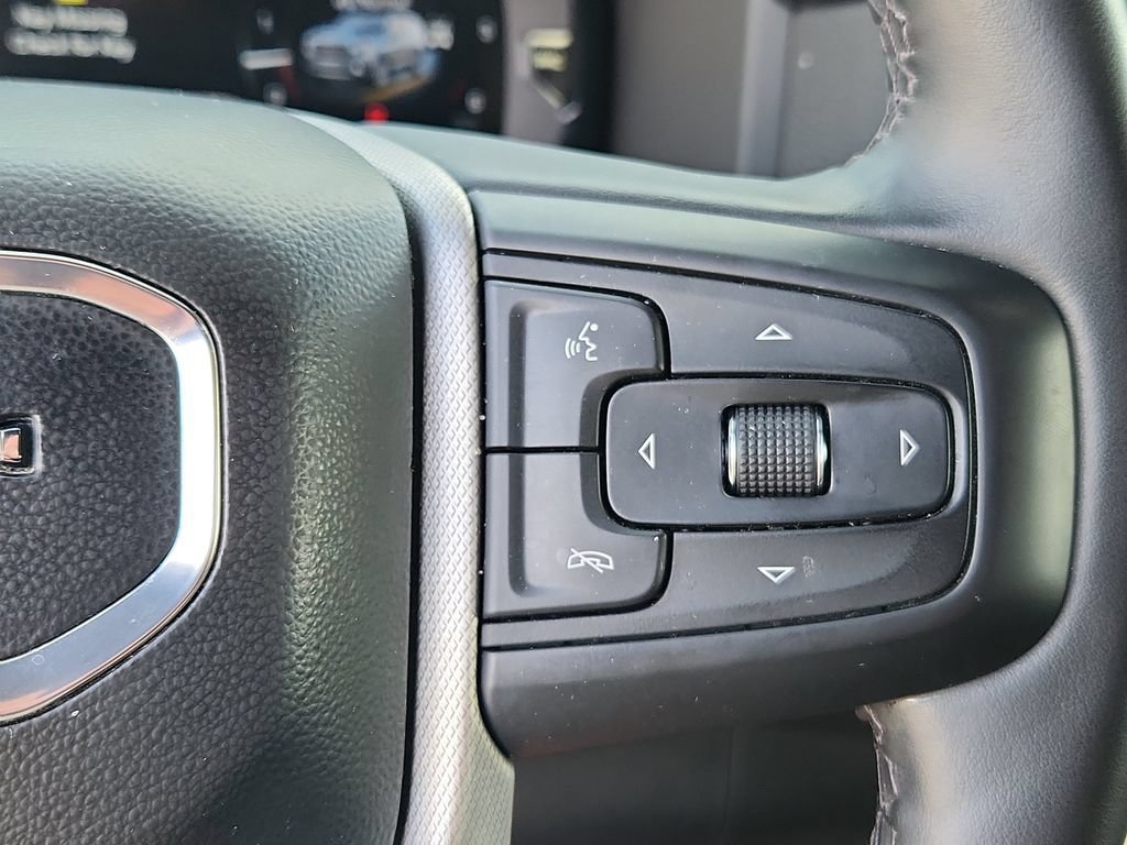 Used 2023 GMC Yukon Denali AWD/4WD image 19