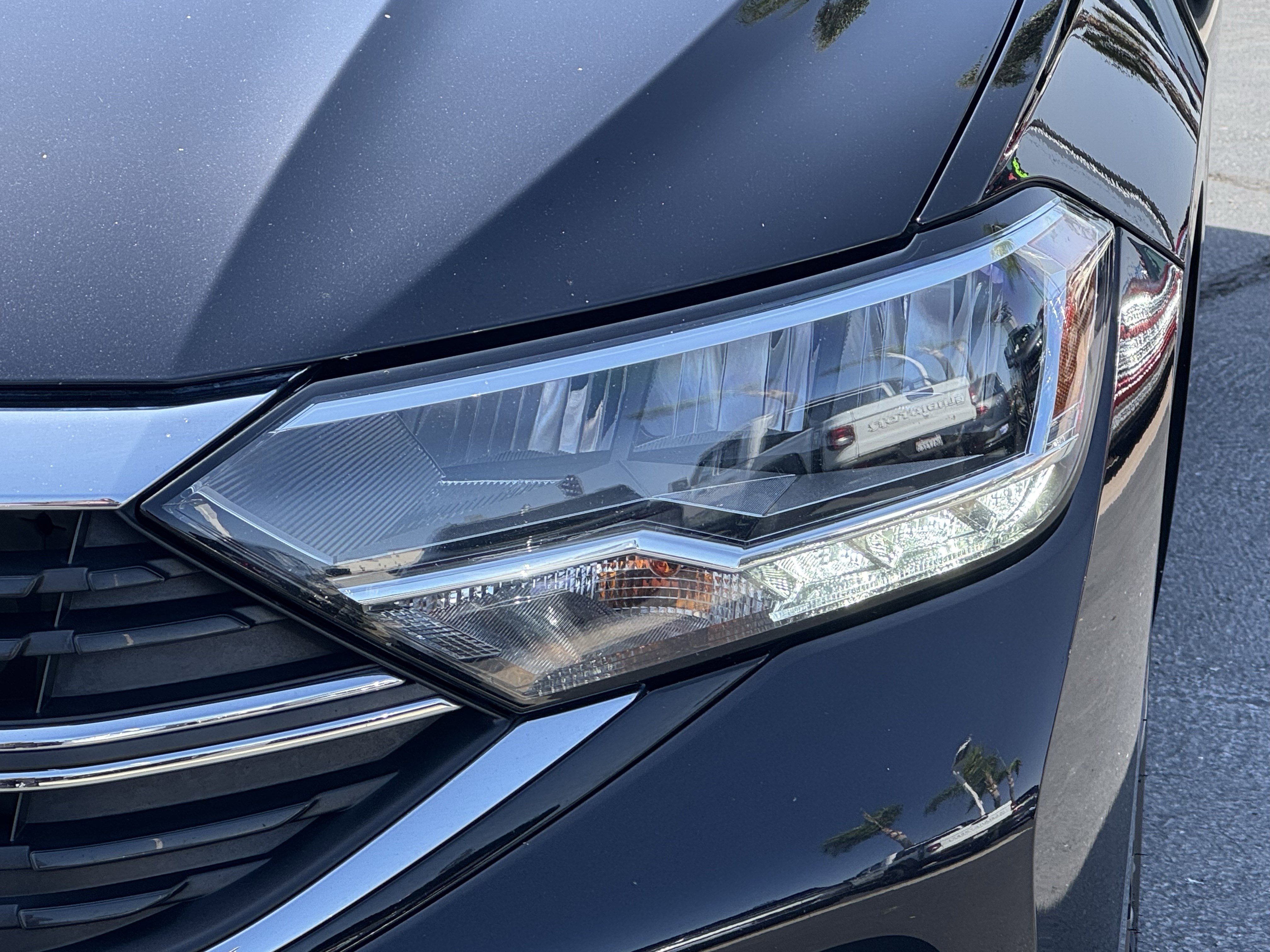 Used 2024 Volkswagen Jetta SE FWD image 7