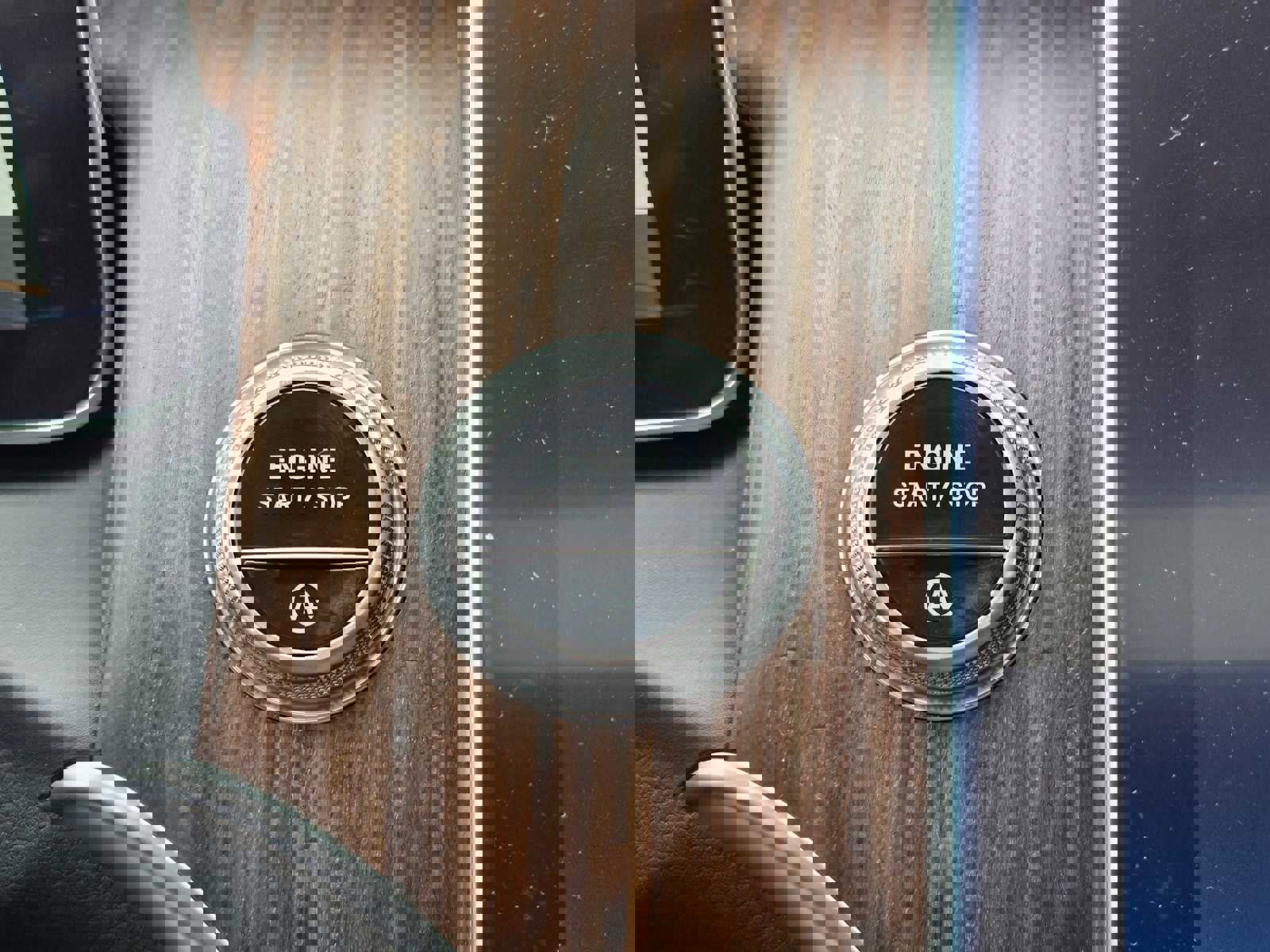 Used 2023 Mercedes-Benz GLC 300 4MATIC image 30