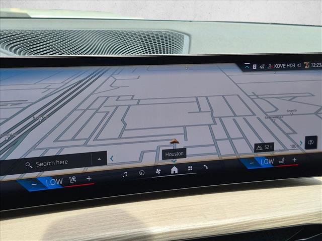 Used 2025 BMW 430i Convertible RWD image 13