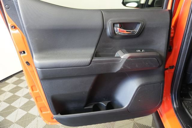 Used 2023 Toyota Tacoma TRD Pro AWD/4WD image 33