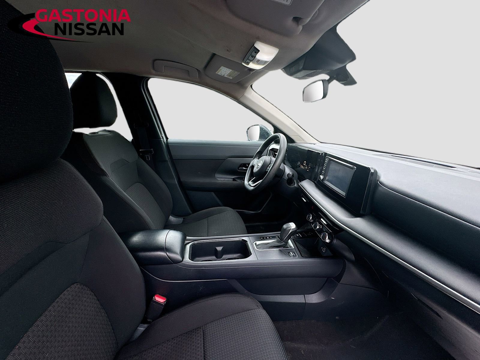 Used 2025 Nissan Kicks S FWD image 33