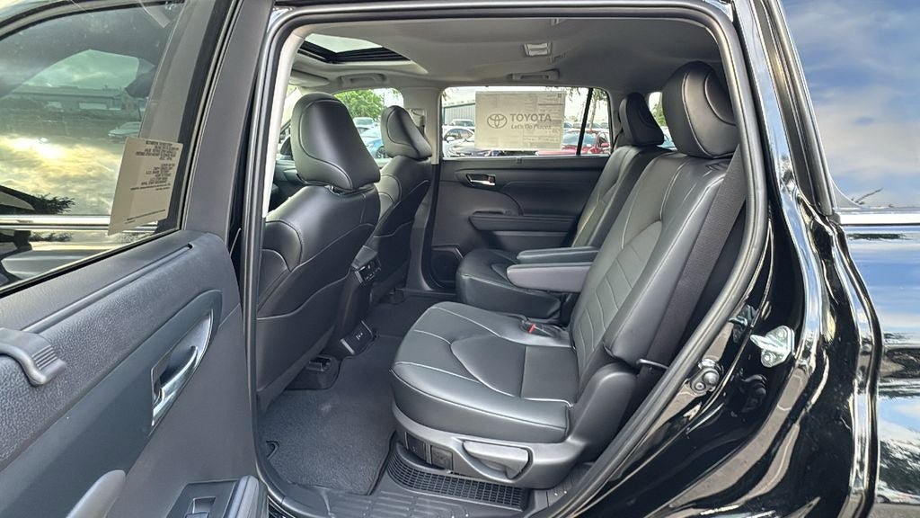 New 2026 Toyota Highlander XLE AWD/4WD image 21