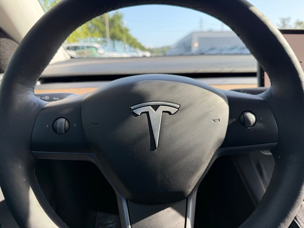 Used 2024 Tesla Model Y Long Range image 21