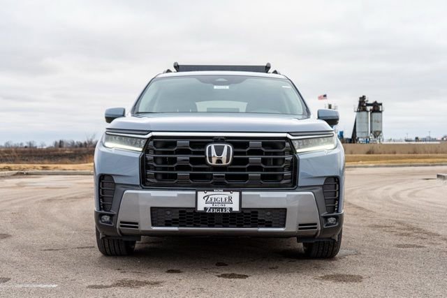 New 2026 Honda Pilot Touring image 2