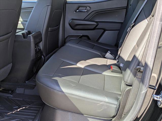 Used 2025 Chevrolet Colorado LT w/ LT Convenience Package image 16