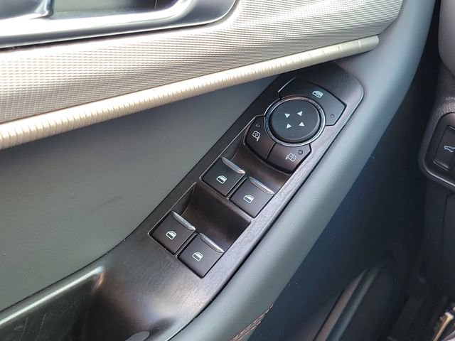 Used 2026 Ford Explorer Active image 13