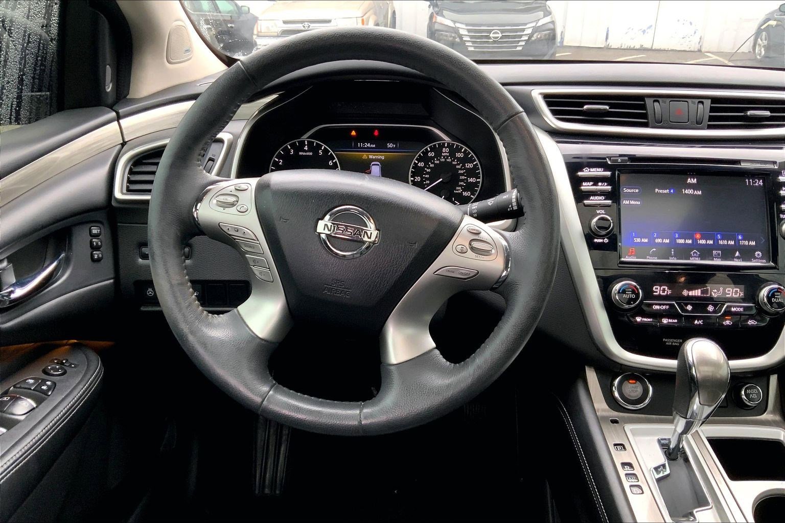 Used 2018 Nissan Murano Platinum w/ Cargo Package image 4