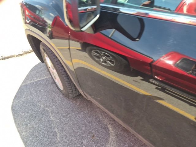 Used 2019 Chevrolet Trax LT w/ LT Convenience Package AWD/4WD image 9