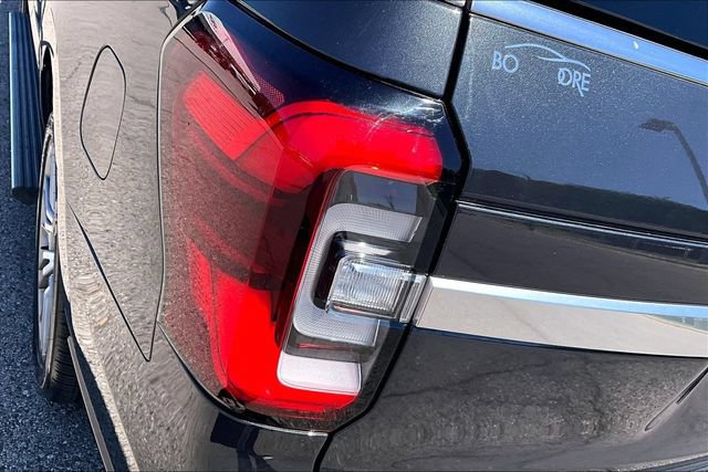 Used 2022 Ford Expedition Max Platinum AWD/4WD image 31