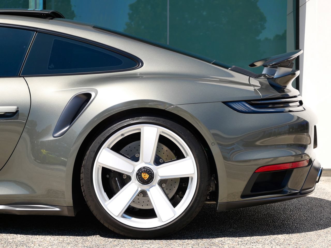 Used 2025 Porsche 911 Turbo AWD/4WD image 8