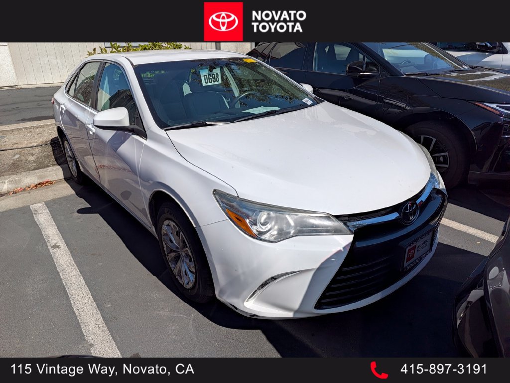 Used 2016 Toyota Camry LE FWD image 1