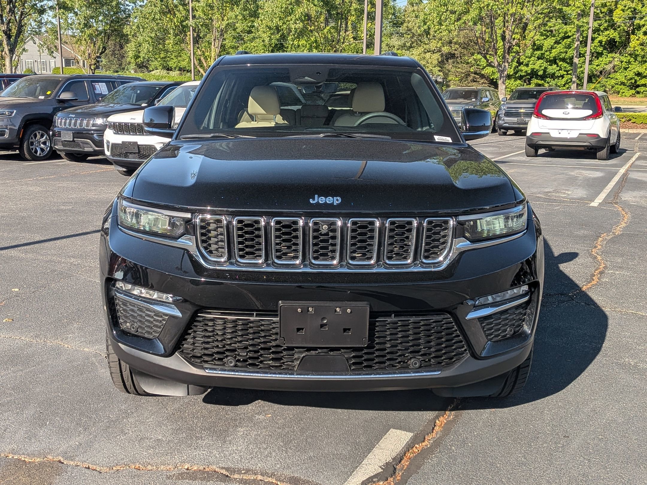 Used 2023 Jeep Grand Cherokee 4WD 4xe w/ Luxury Tech Group II image 3