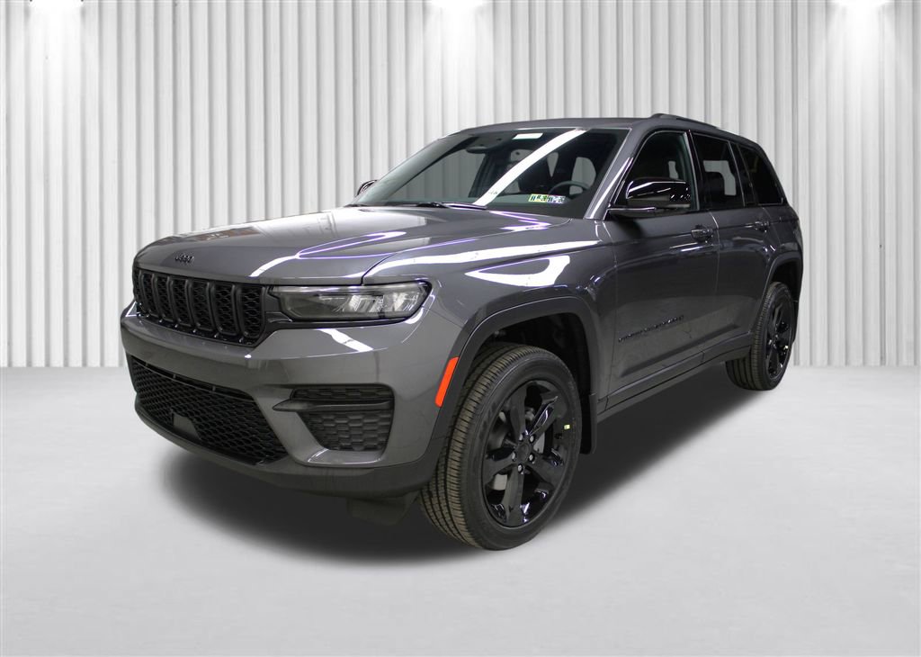 New 2025 Jeep Grand Cherokee Altitude image 8