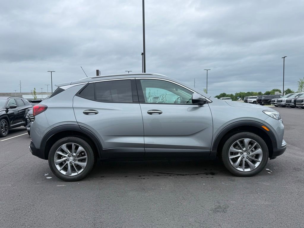 Used 2023 Buick Encore GX Essence w/ Experience Buick Package AWD/4WD image 4